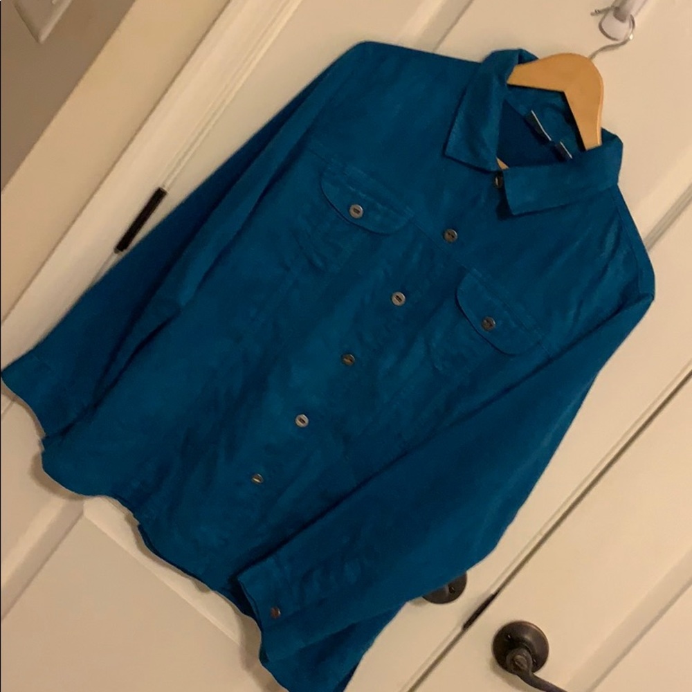 Chico’s size 2 blue button down shirt